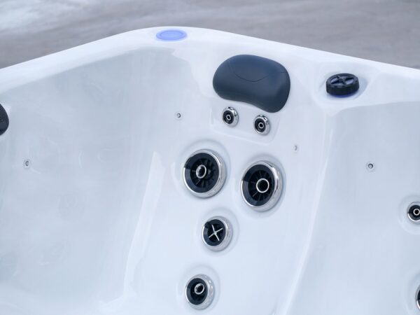 Trident Hot Tub Back Jets | A6 Hot Tubs