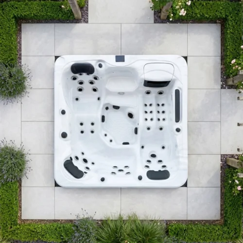 952-DL 4 Seater Hot Tub