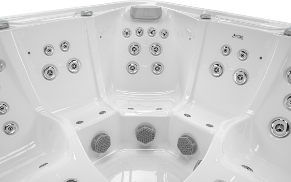 Equinox Nexus 570 5-Seater Hot Tub in Storm Cloud Grey (2 Loungers / 32 Amp) - Image 5